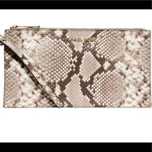 Michael Kors Snake-embossed wristlet